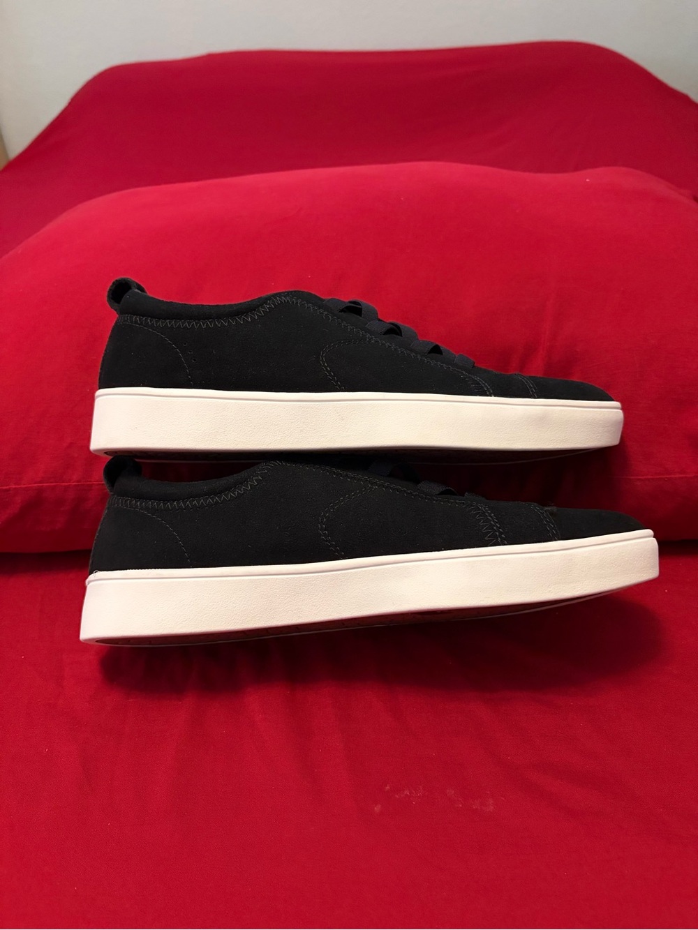 Women’s Revitalign Black Suede Sneakers
Size 10B NWOT - Picture 4 of 7